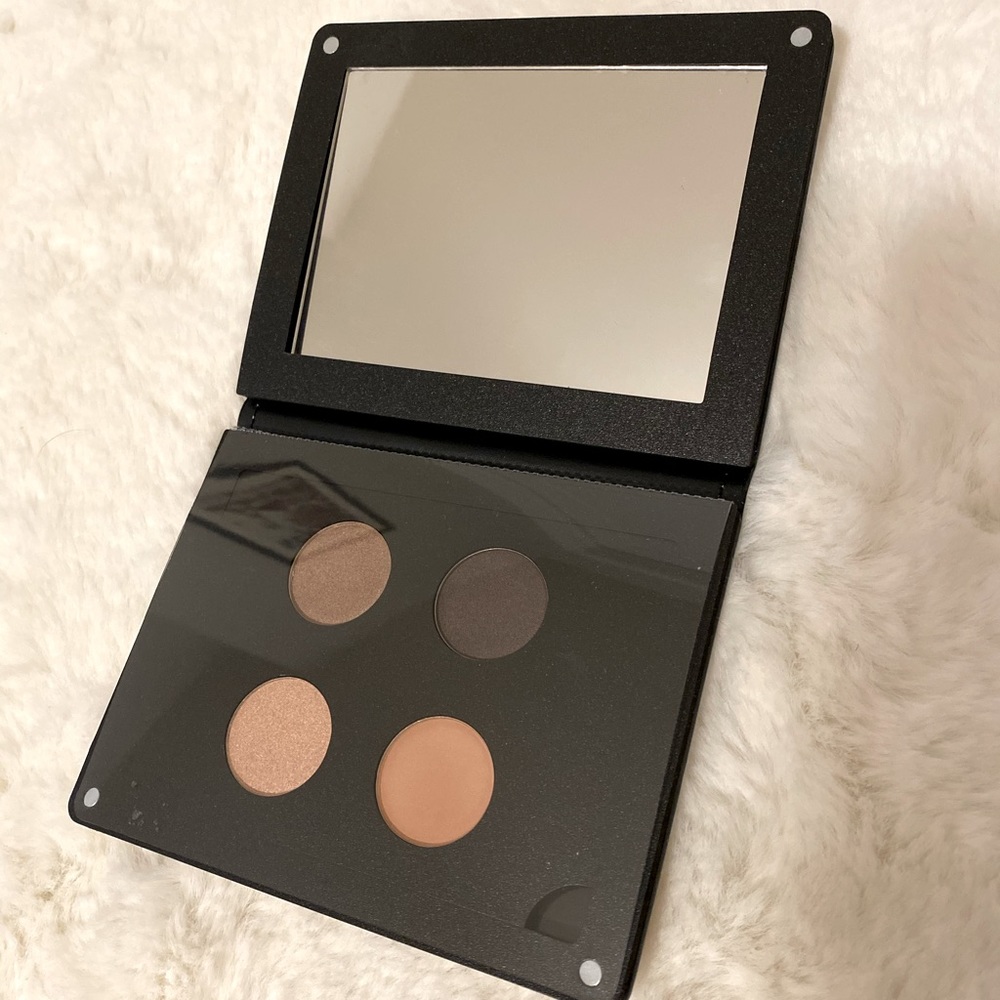 The Fulton Magnetic Eyeshadow Quad by ITTSĒ
